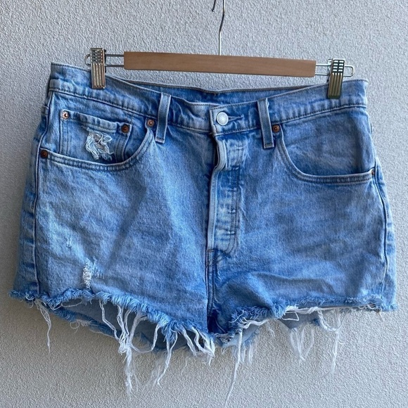 Levi's Jeans 501 High Rise Light Tango Denim Shorts - Picture 8 of 8